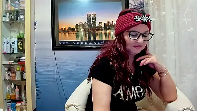 Snapshot of Mature4you44 chatting on 03.07.25 Mature4you44 online show from 03.07.25