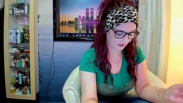 Snapshot of Mature4you44 chatting on 03.21.25 Mature4you44 online show from 03.21.25