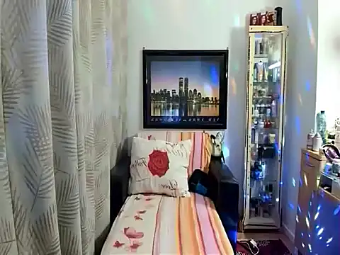 Snapshot of Mature4you44 chatting on 10.11.25 Mature4you44 online show from 10.11.25