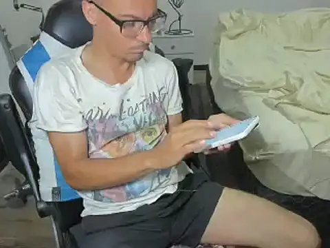 guachin hunk online show from 12.26.24