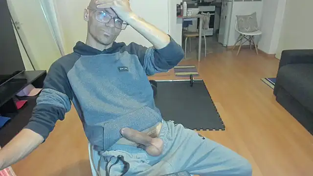 guachin hunk online show from 09.10.25