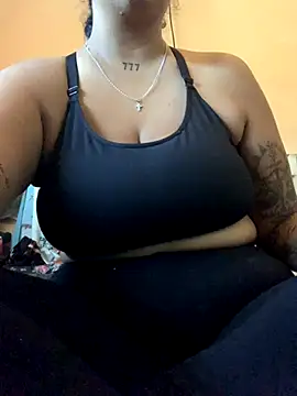 Madsion23 online show from 10.14.25