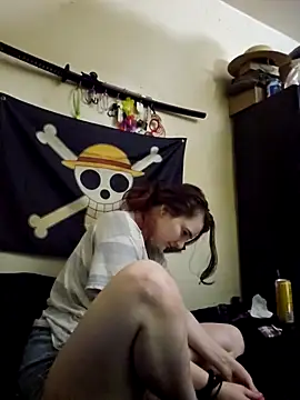 Snapshot of Snowbunnycake_131 chatting on 09.24.25 Snowbunnycake 131 online show from 09.24.25