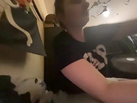 Snowbunnycake 131 online show from 02.04.26