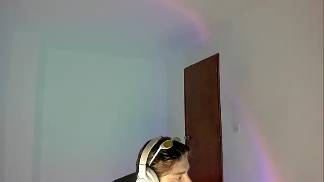 Giordano Russo online show from 12.04.25