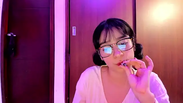  Lunnaa  online show from 12.18.24