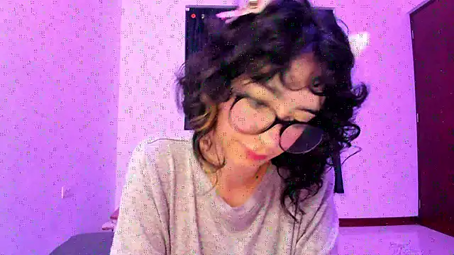  Lunnaa  online show from 11.15.25