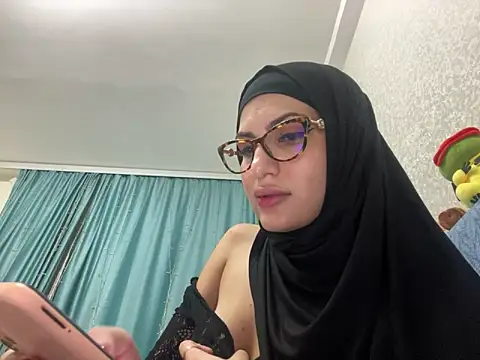 GumusGuray online show from 12.20.24