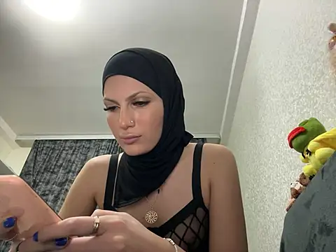 GumusGuray online show from 03.06.25