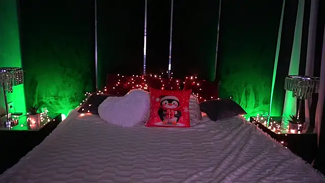 CassandraGood online show from 12.23.25