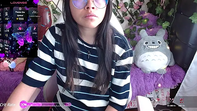 Snapshot of MidoriQuiinn chatting on 01.22.25 MidoriQuiinn online show from 01.22.25