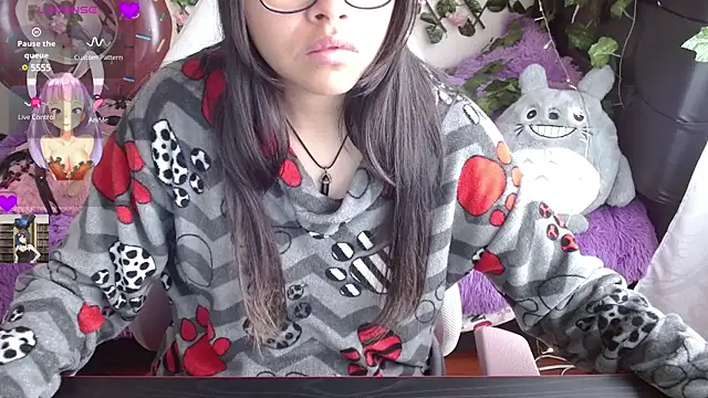 Snapshot of MidoriQuiinn chatting on 01.29.25 MidoriQuiinn online show from 01.29.25