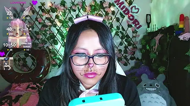 Snapshot of MidoriQuiinn chatting on 01.29.25 MidoriQuiinn online show from 01.29.25