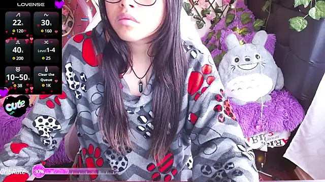 Snapshot of MidoriQuiinn chatting on 02.05.25 MidoriQuiinn online show from 02.05.25