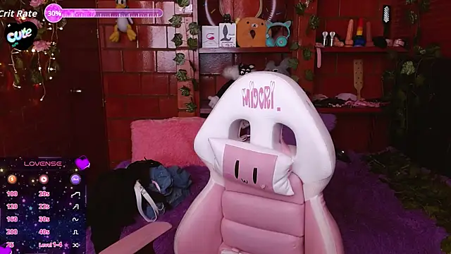 Snapshot of MidoriQuiinn chatting on 09.26.25 MidoriQuiinn online show from 09.26.25