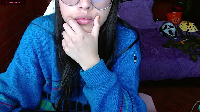 Snapshot of MidoriQuiinn chatting on 10.20.25 MidoriQuiinn online show from 10.20.25