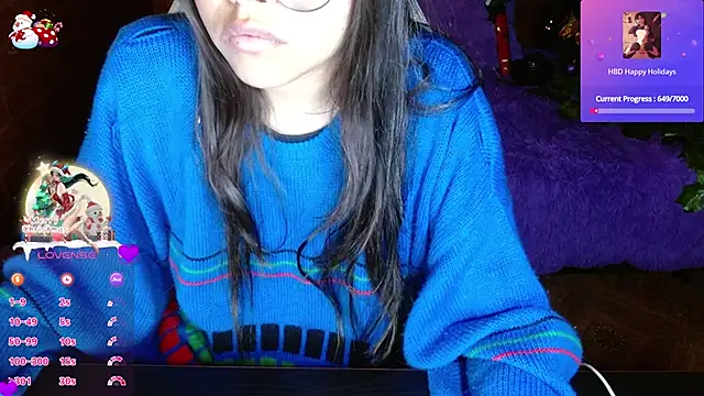 Snapshot of MidoriQuiinn chatting on 12.16.25 MidoriQuiinn online show from 12.16.25