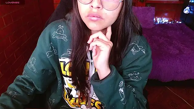 Snapshot of MidoriQuiinn chatting on 02.21.26 MidoriQuiinn online show from 02.21.26