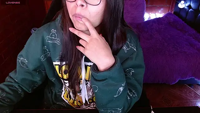 Snapshot of MidoriQuiinn chatting on 02.26.26 MidoriQuiinn online show from 02.26.26