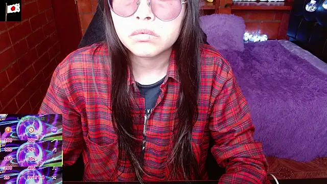 Snapshot of MidoriQuiinn chatting on 06.15.26 MidoriQuiinn online show from 06.15.26