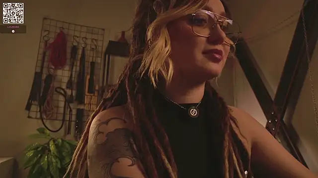 Snapshot of VortexProject chatting on 11.28.25 VortexProject online show from 11.28.25