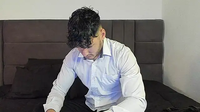 alejandro  2 online show from 01.16.26