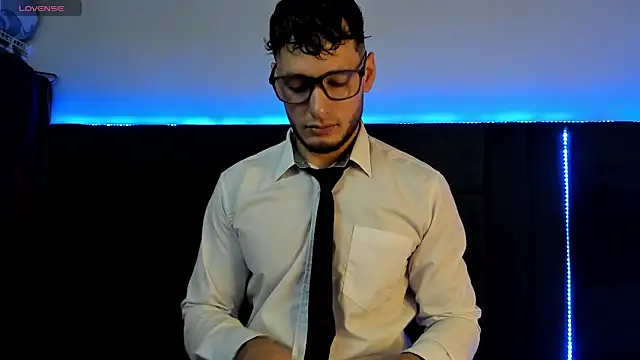 alejandro  2 online show from 04.11.26