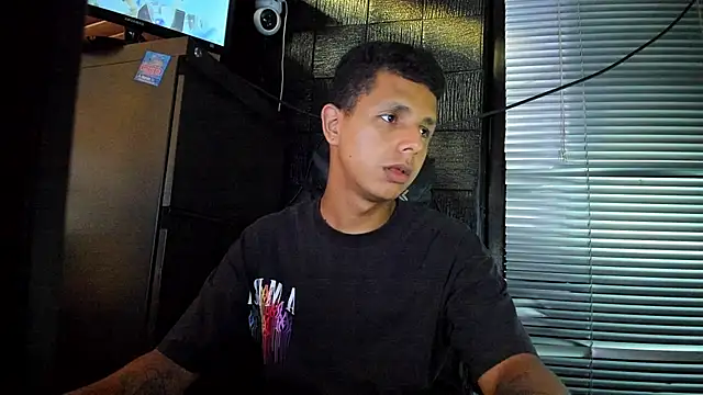 Snapshot of boy_bigcock24cm chatting on 06.17.26 boy bigcock24cm online show from 06.17.26