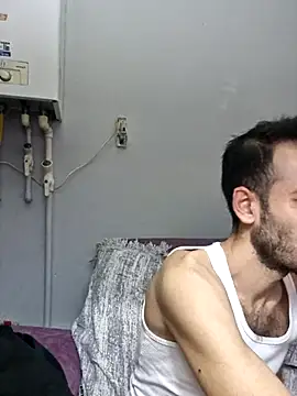 Snapshot of Drkats chatting on 12.21.25 Drkats online show from 12.21.25