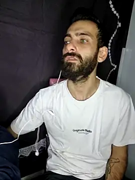 Snapshot of Drkats chatting on 02.12.26 Drkats online show from 02.12.26