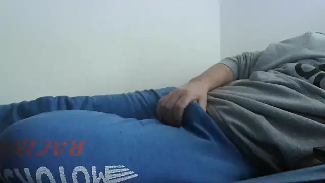 ScalicHat69 online show from 12.16.25