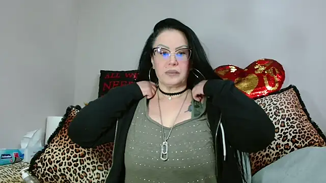 x  KHALEESI  x online show from 02.07.26