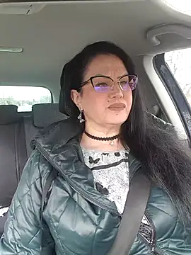 x  KHALEESI  x online show from 03.05.26