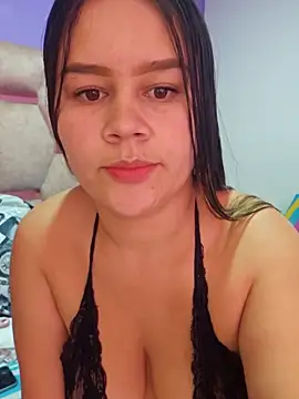 Snapshot of sweet_lucia chatting on 03.16.26 sweet lucia online show from 03.16.26