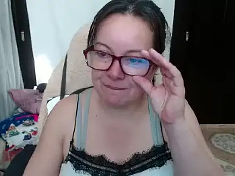 Snapshot of Sonialorens_ chatting on 12.11.24 Sonialorens online show from 12.11.24