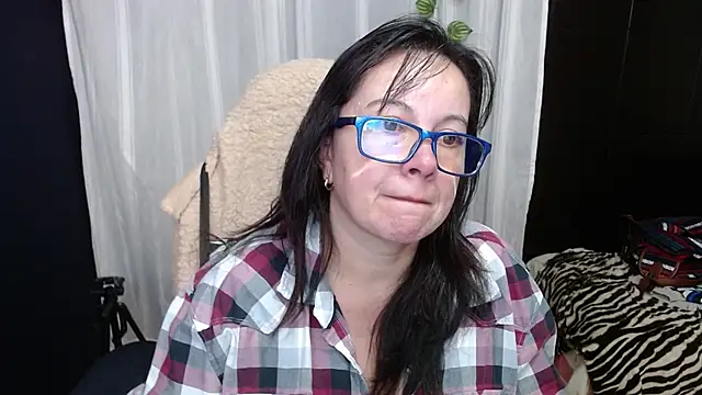 Snapshot of Sonialorens_ chatting on 01.17.25 Sonialorens online show from 01.17.25