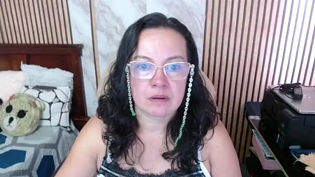 Sonialorens  online show from 02.17.26