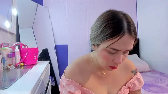 Byanca Winklar online show from 02.25.25