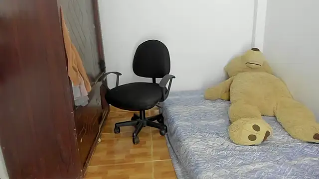 Emma lean online show from 09.16.25