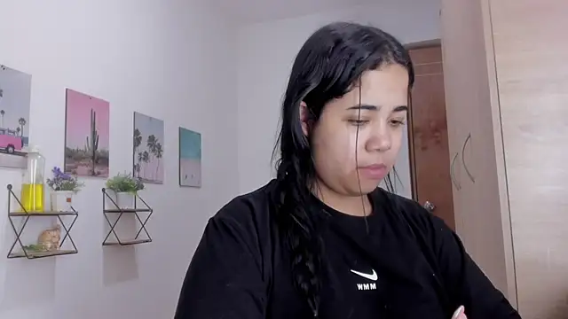 Emma lean online show from 02.20.26