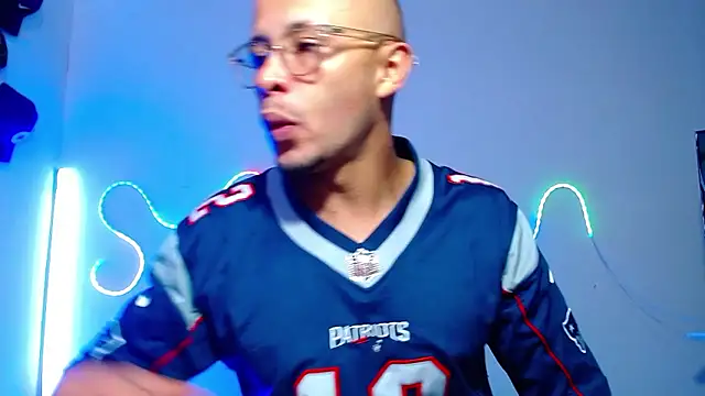 Snapshot of sebastian_horny chatting on 01.11.26 sebastian horny online show from 01.11.26