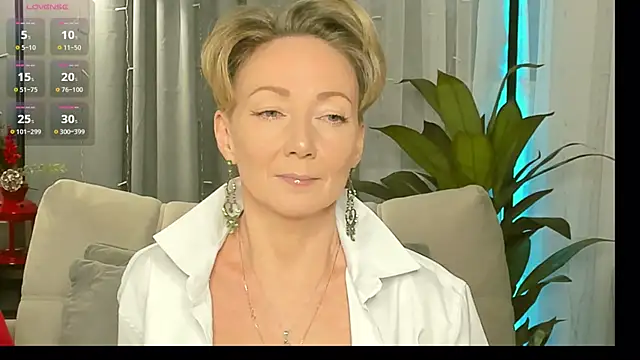 AkexandraFix online show from 12.22.25