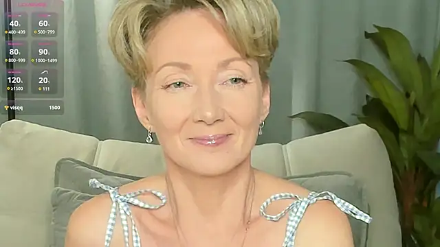 Snapshot of AkexandraFix chatting on 06.19.26 AkexandraFix online show from 06.19.26
