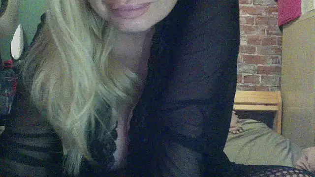 Lisavontease online show from 11.29.25