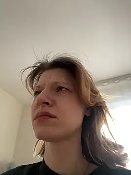 MaryHiggins online show from 02.04.25