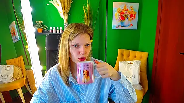 MaryHiggins online show from 02.22.25