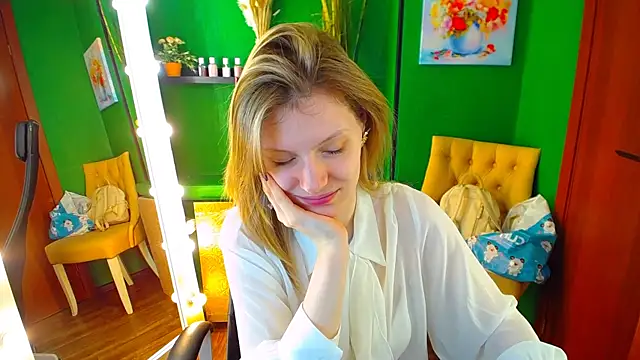 MaryHiggins online show from 03.07.25