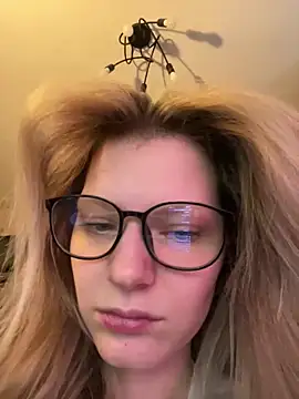 MaryHiggins online show from 02.12.26