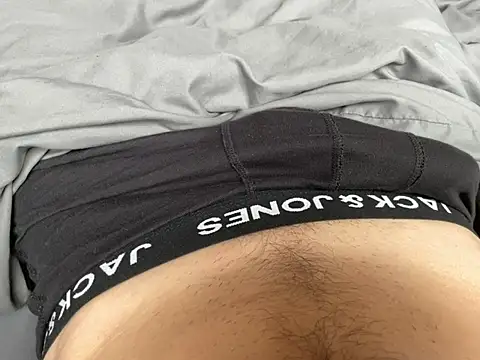 Snapshot of Germantype25 chatting on 01.25.25 Germantype25 online show from 01.25.25