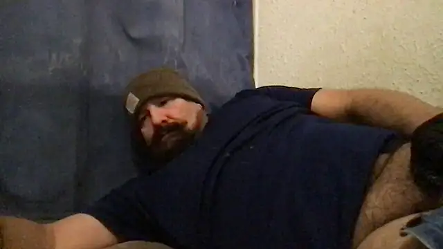 Snapshot of madmaxmiami chatting on 12.04.25 madmaxmiami online show from 12.04.25